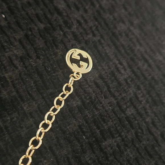 Gucci Gold Pearl Bee Charm Bracelet - Picture 7 of 9